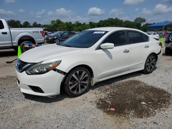 1N4AL3AP0HN310808 2017 NISSAN ALTIMA - Image 1