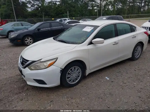 1N4AL3AP0HN313045 2017 NISSAN ALTIMA - Image 2