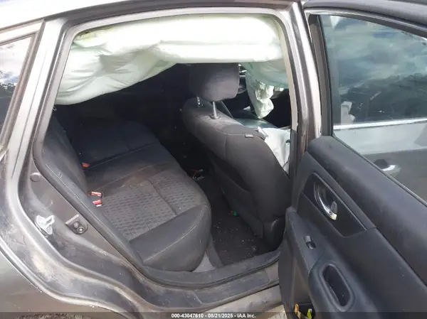 1N4AL3AP0HN314826 2017 NISSAN ALTIMA - Image 8