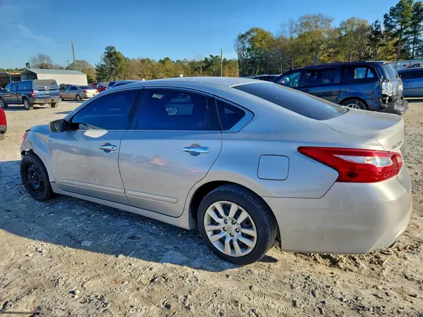 1N4AL3AP0HN318519 2017 NISSAN ALTIMA - Image 2