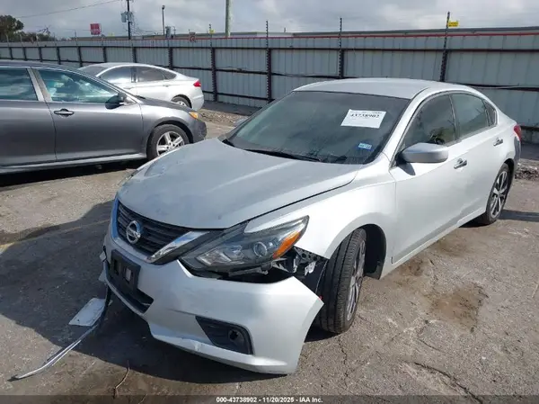 1N4AL3AP0HN321856 2017 NISSAN ALTIMA - Image 2