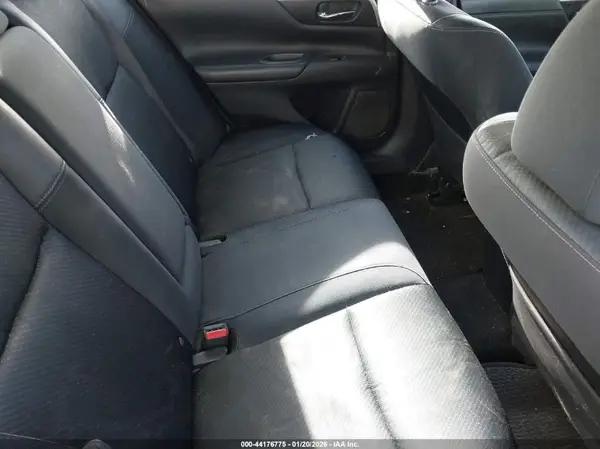 1N4AL3AP0HN322666 2017 NISSAN ALTIMA - Image 8
