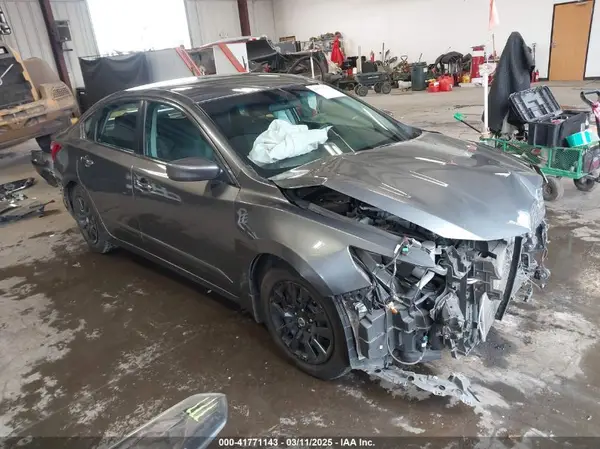 1N4AL3AP0HN323302 2017 NISSAN ALTIMA - Image 1