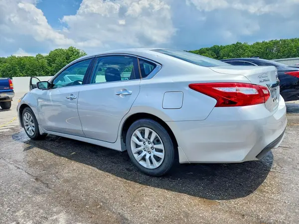 1N4AL3AP0HN325633 2017 NISSAN ALTIMA - Image 2