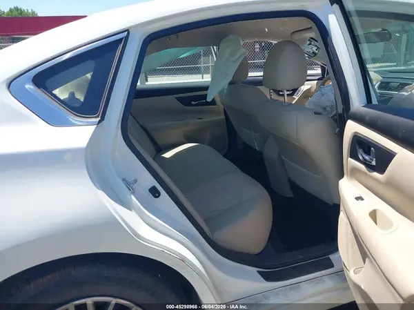 1N4AL3AP0HN325759 2017 NISSAN ALTIMA - Image 8