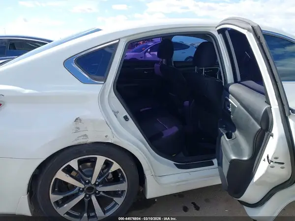 1N4AL3AP0HN326068 2017 NISSAN ALTIMA - Image 8