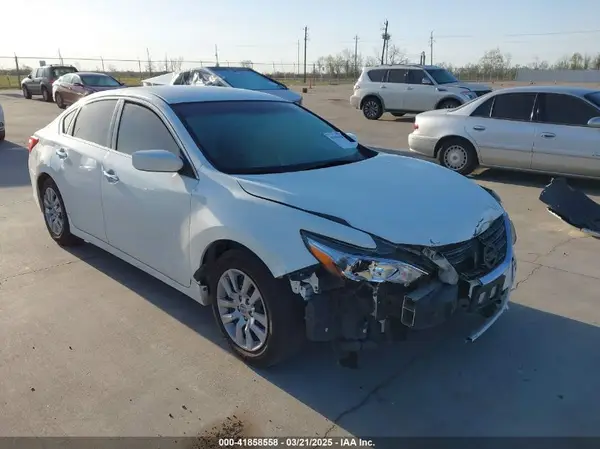 1N4AL3AP0HN330699 2017 NISSAN ALTIMA - Image 1
