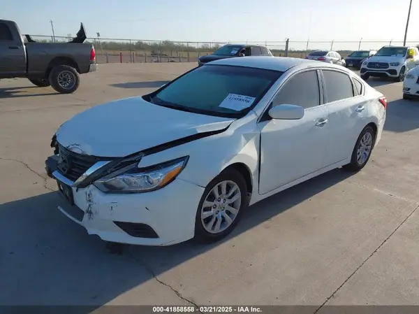 1N4AL3AP0HN330699 2017 NISSAN ALTIMA - Image 2