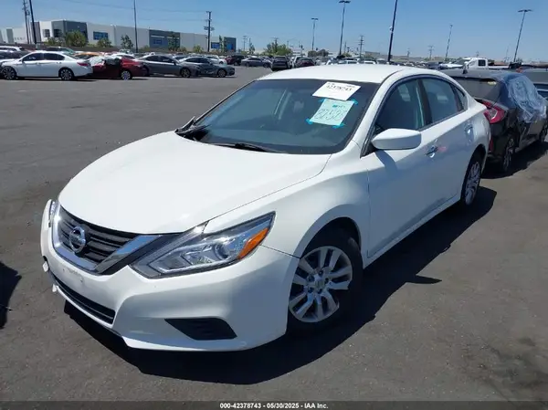1N4AL3AP0HN330976 2017 NISSAN ALTIMA - Image 2