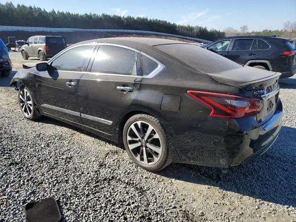 1N4AL3AP0HN332758 2017 NISSAN ALTIMA - Image 2