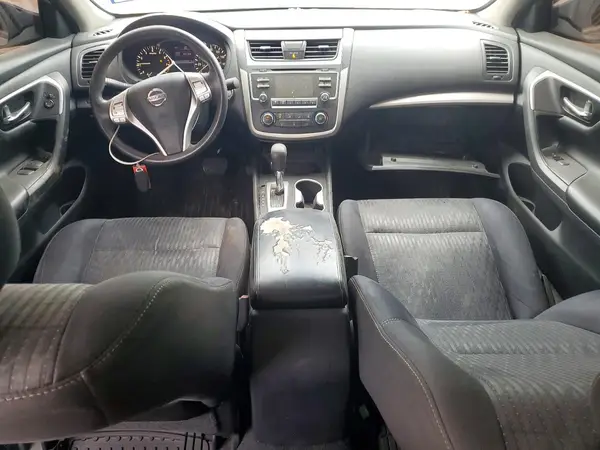 1N4AL3AP0HN333165 2017 NISSAN ALTIMA - Image 8