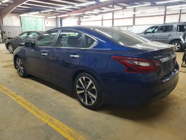 1N4AL3AP0HN333456 2017 NISSAN ALTIMA - Image 2