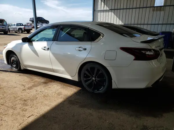 1N4AL3AP0HN334865 2017 NISSAN ALTIMA - Image 2