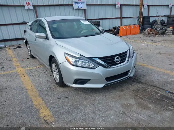 1N4AL3AP0HN336678 2017 NISSAN ALTIMA - Image 1