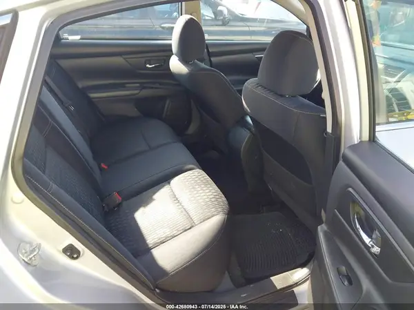 1N4AL3AP0HN339595 2017 NISSAN ALTIMA - Image 8