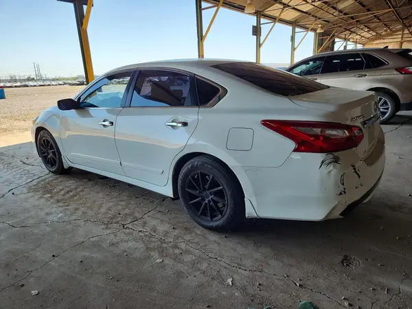 1N4AL3AP0HN343825 2017 NISSAN ALTIMA - Image 2