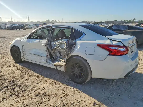 1N4AL3AP0HN344814 2017 NISSAN ALTIMA - Image 2