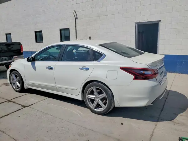 1N4AL3AP0HN347468 2017 NISSAN ALTIMA - Image 2
