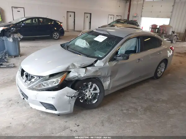 1N4AL3AP0HN350239 2017 NISSAN ALTIMA - Image 2