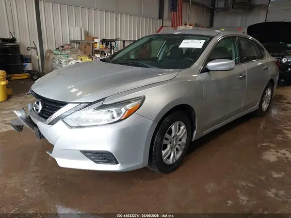 1N4AL3AP0HN351844 2017 NISSAN ALTIMA - Image 2