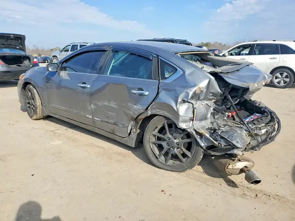 1N4AL3AP0HN352735 2017 NISSAN ALTIMA - Image 2