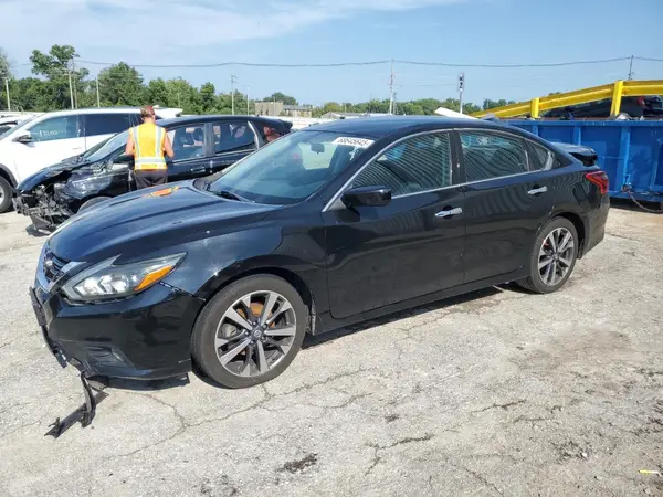 1N4AL3AP0HN353819 2017 NISSAN ALTIMA - Image 1