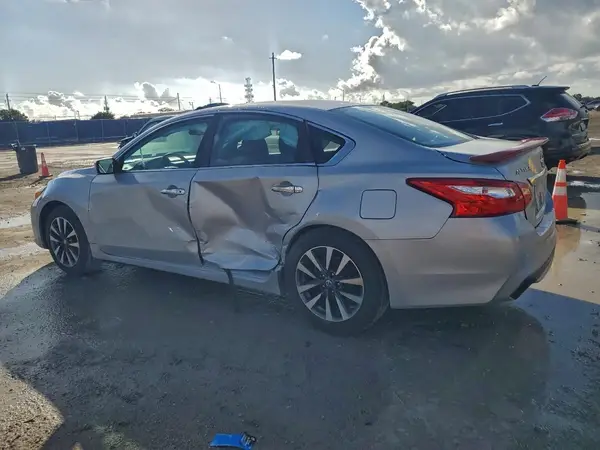1N4AL3AP0HN358339 2019 NISSAN ALTIMA - Image 2