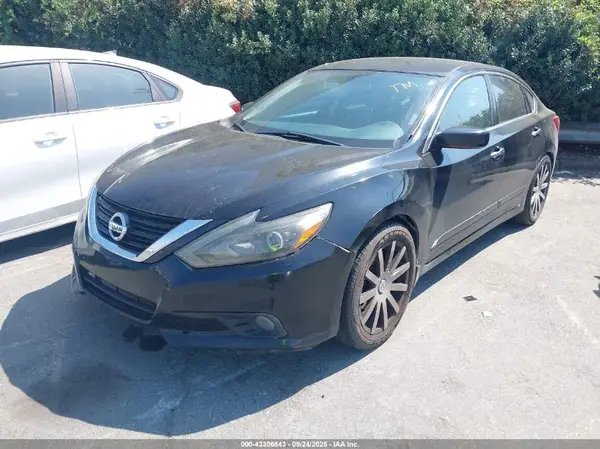 1N4AL3AP0JC102476 2018 NISSAN ALTIMA - Image 2