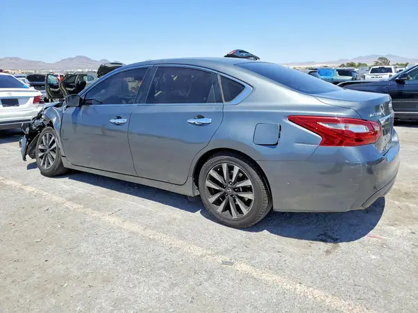 1N4AL3AP0JC105619 2018 NISSAN ALTIMA - Image 2