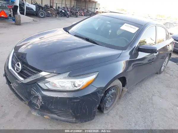 1N4AL3AP0JC106334 2018 NISSAN ALTIMA - Image 2