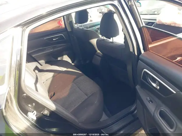 1N4AL3AP0JC107550 2018 NISSAN ALTIMA - Image 8