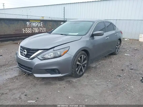 1N4AL3AP0JC107757 2018 NISSAN ALTIMA - Image 2