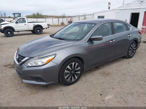 1N4AL3AP0JC109573 2018 NISSAN ALTIMA - Image 2