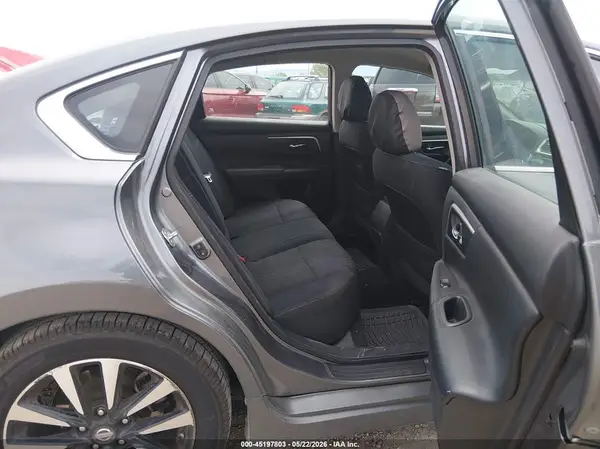 1N4AL3AP0JC109573 2018 NISSAN ALTIMA - Image 8