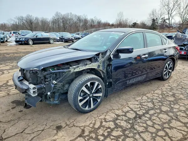 1N4AL3AP0JC110237 2018 NISSAN ALTIMA - Image 1