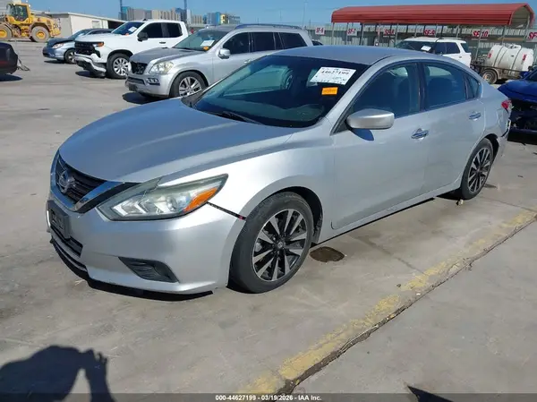 1N4AL3AP0JC111694 2018 NISSAN ALTIMA - Image 2