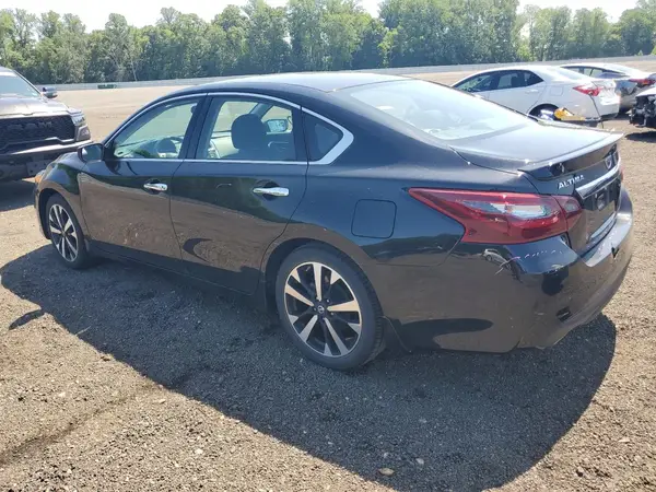 1N4AL3AP0JC113509 2018 NISSAN ALTIMA - Image 2