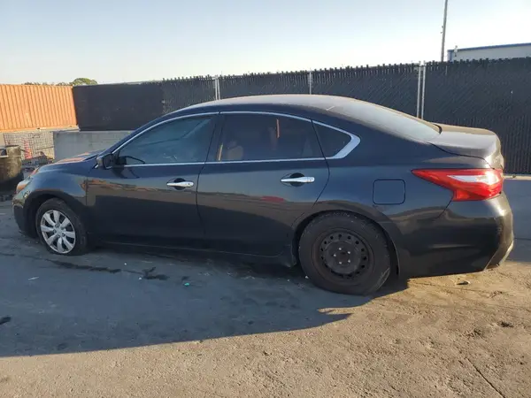 1N4AL3AP0JC118581 2018 NISSAN ALTIMA - Image 2