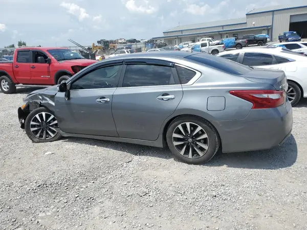 1N4AL3AP0JC121190 2018 NISSAN ALTIMA - Image 2