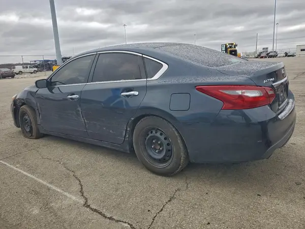 1N4AL3AP0JC121433 2018 NISSAN ALTIMA - Image 2
