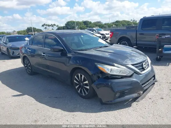1N4AL3AP0JC121495 2018 NISSAN ALTIMA - Image 1