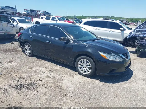 1N4AL3AP0JC121514 2018 NISSAN ALTIMA - Image 1