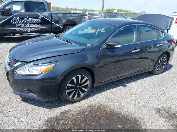 1N4AL3AP0JC122260 2018 NISSAN ALTIMA - Image 2