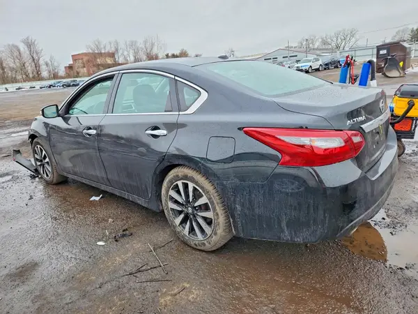 1N4AL3AP0JC124039 2018 NISSAN ALTIMA - Image 2