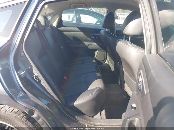 1N4AL3AP0JC124302 2018 NISSAN ALTIMA - Image 8