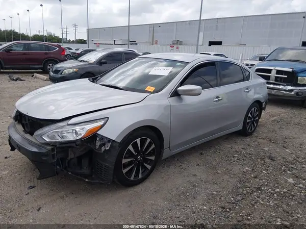 1N4AL3AP0JC124767 2018 NISSAN ALTIMA - Image 2