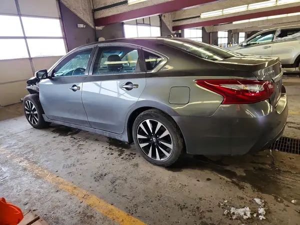 1N4AL3AP0JC126048 2018 NISSAN ALTIMA - Image 2