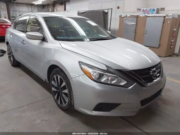 1N4AL3AP0JC127006 2018 NISSAN ALTIMA - Image 1