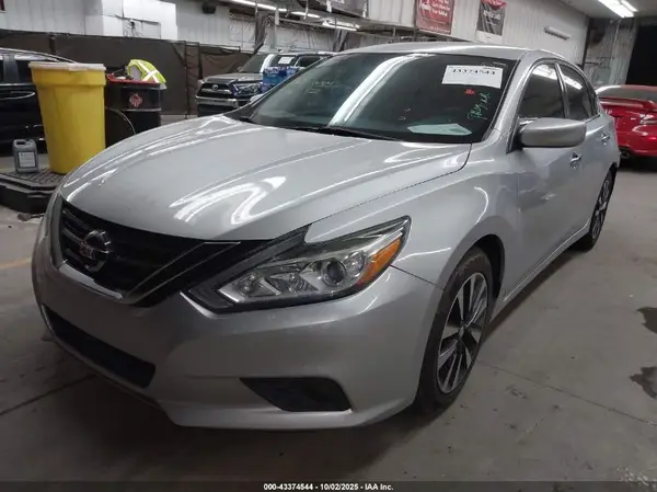 1N4AL3AP0JC127006 2018 NISSAN ALTIMA - Image 2