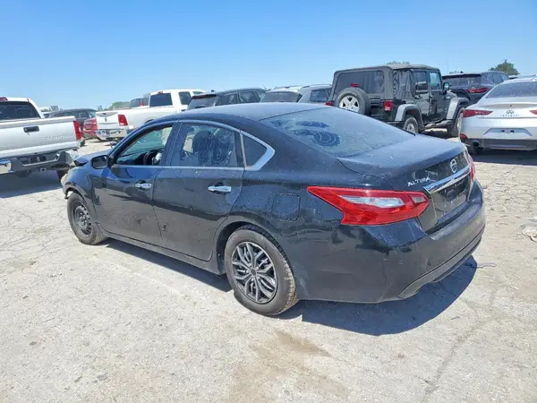 1N4AL3AP0JC127779 2018 NISSAN ALTIMA - Image 2